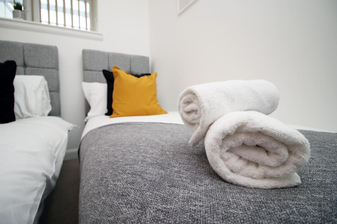 No 2 Under The Clock By Ssw - 2Br, Right In The City Centre, Sleeps 6 Cardiff Eksteriør bilde